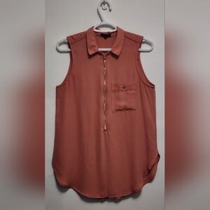 Dynamite Sleeveless Collared Zip-Front Tank in Rusty Terracotta